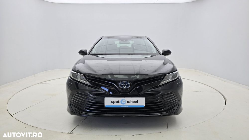 Toyota Camry - 2
