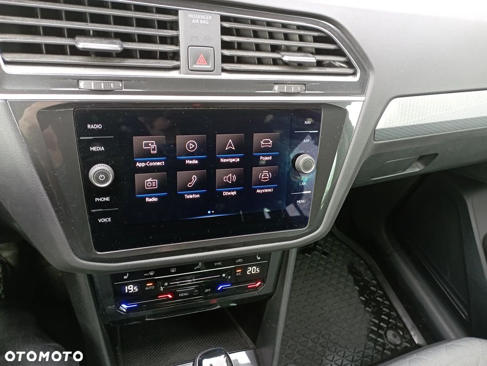 Volkswagen Tiguan - 15