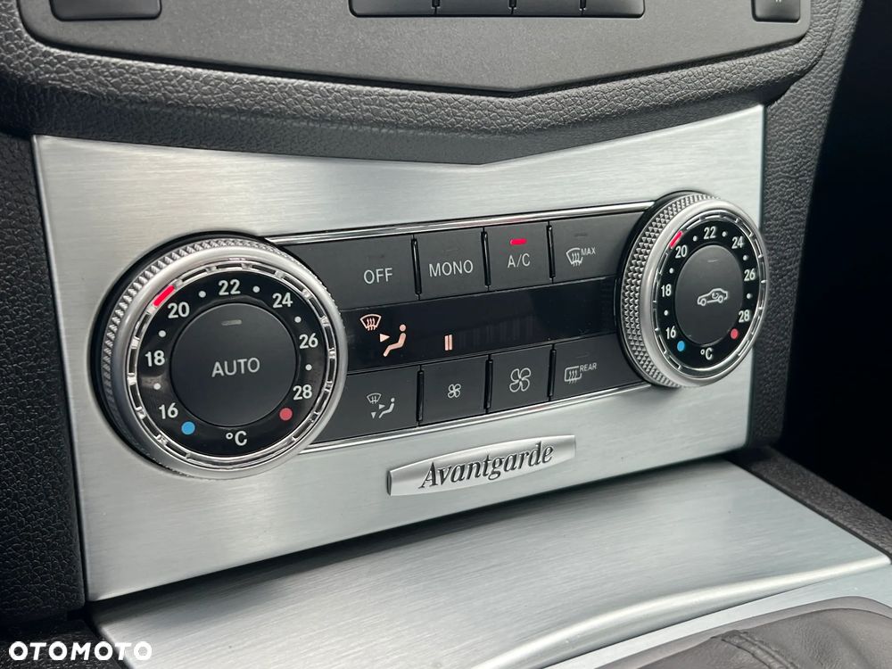 Mercedes-Benz Klasa C 180 Kompressor Automatik Avantgarde - 25