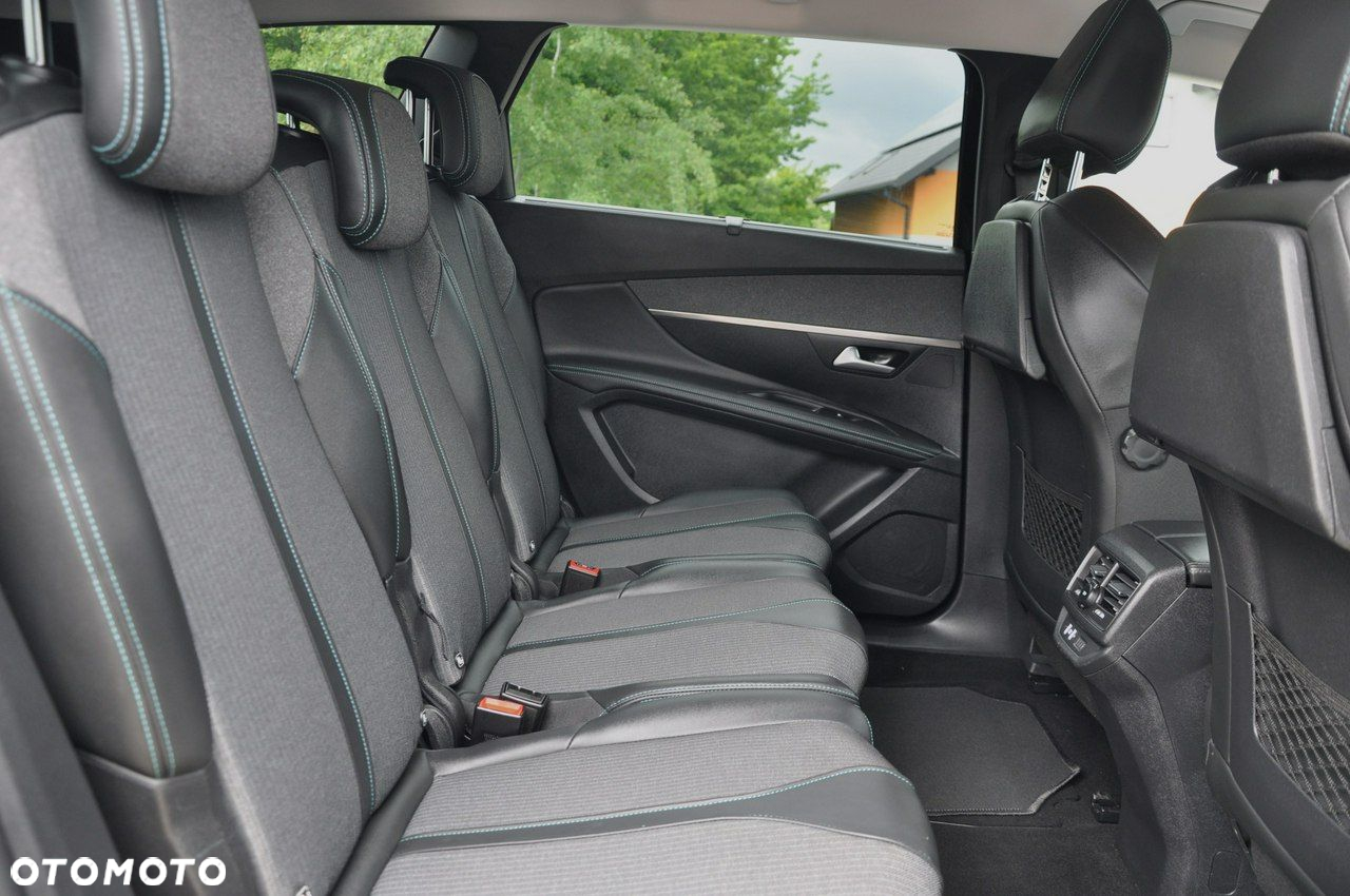 Peugeot 5008 1.5 BlueHDi Allure S&S - 18