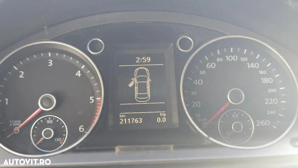 Volkswagen Passat - 3