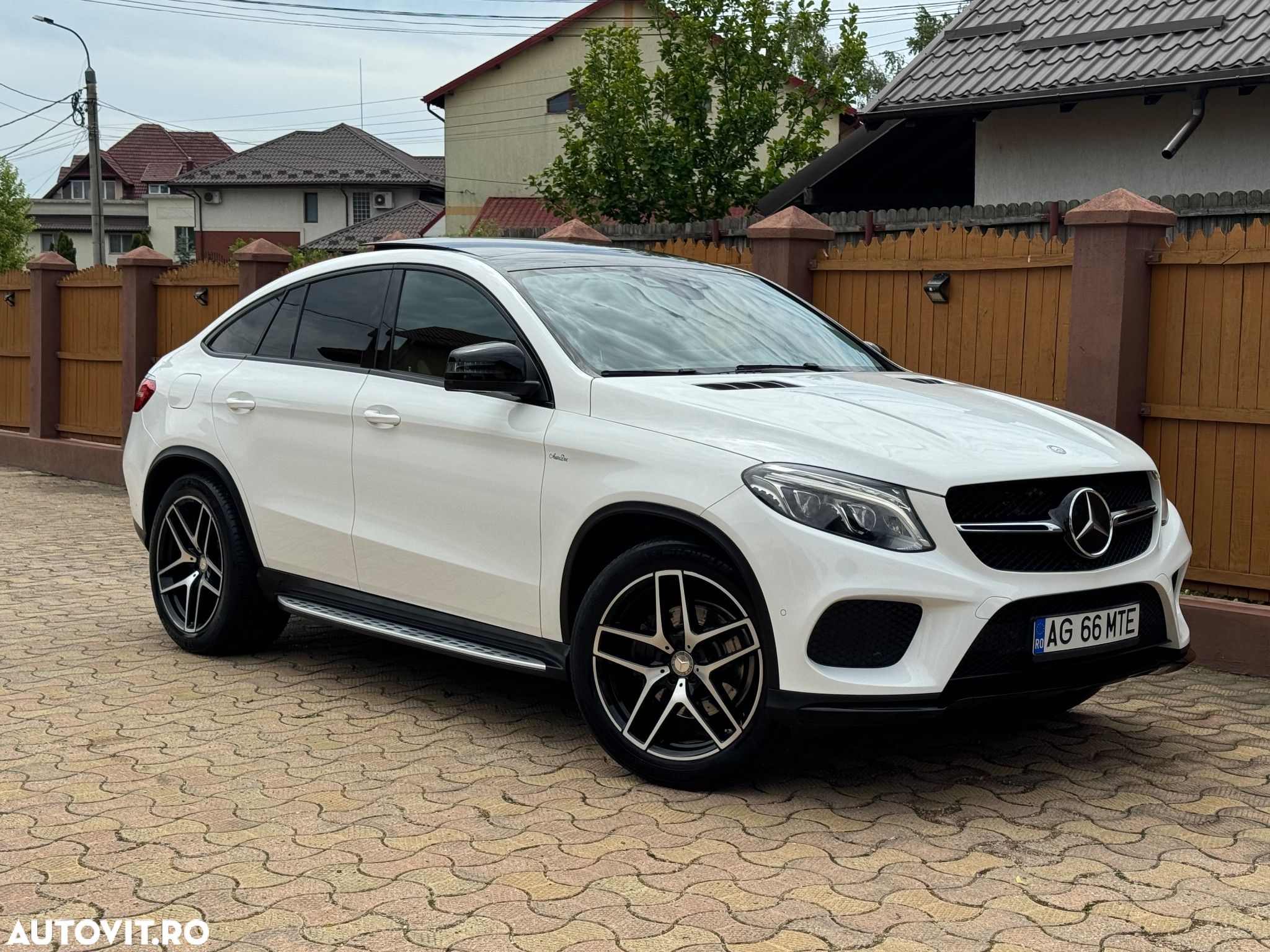 Mercedes-Benz GLE Coupe 350 d 4Matic 9G-TRONIC AMG Line - 1