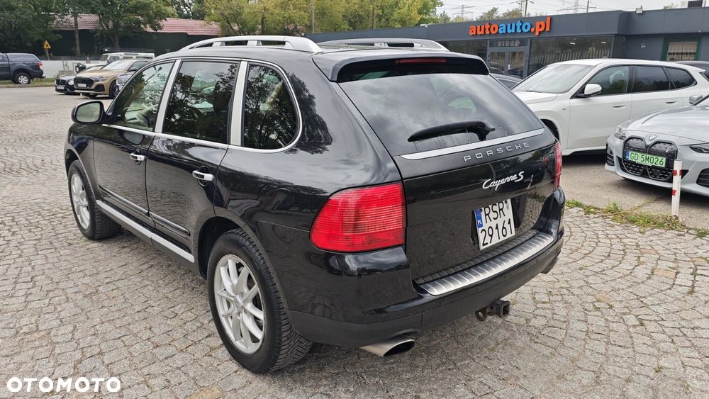Porsche Cayenne - 7
