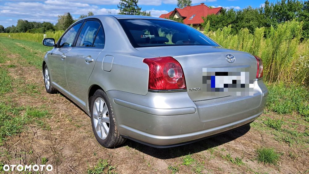 Toyota Avensis 2.0 VVT-i Sol plus - 5