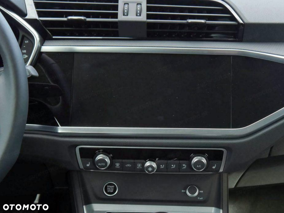 Audi Q3 Sportback - 13
