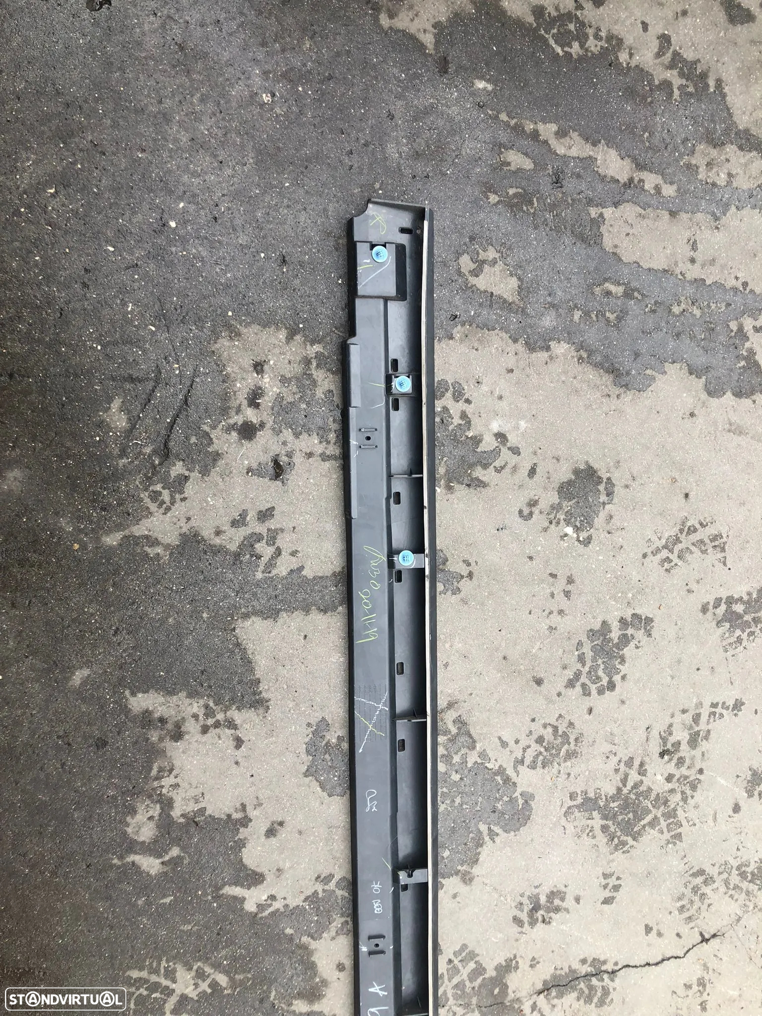 MITSUBISHI SPACE STAR EMBALADEIRA DIREITA ESQUERDA - Z369 Z370 - 13