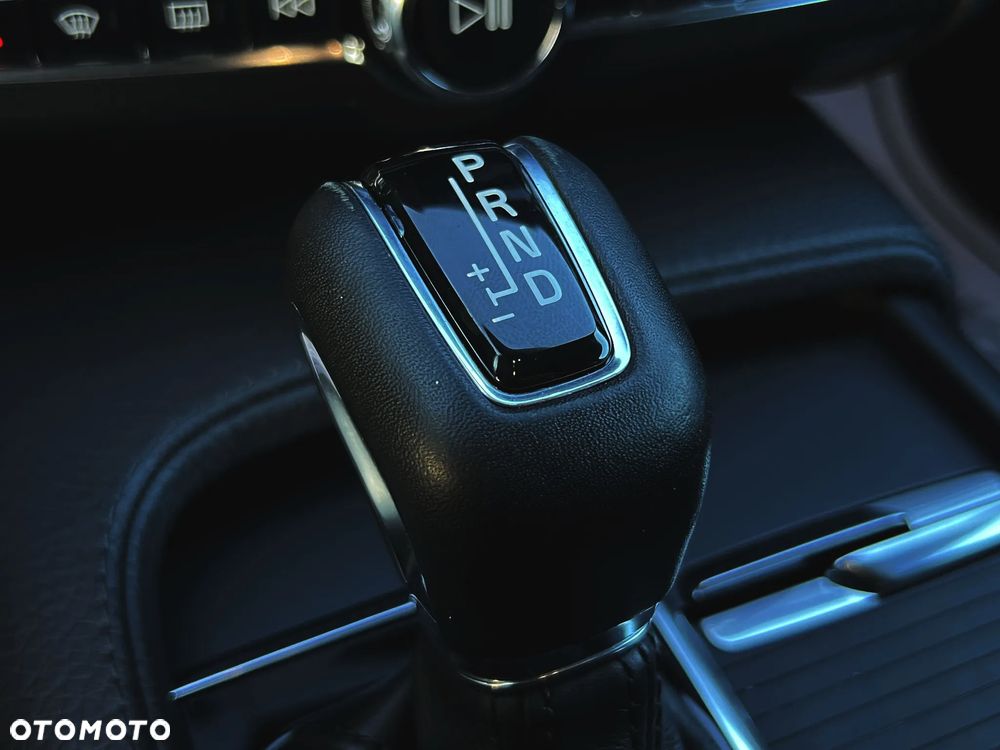 Volvo V90 ver-d4-momentum-pro - 33