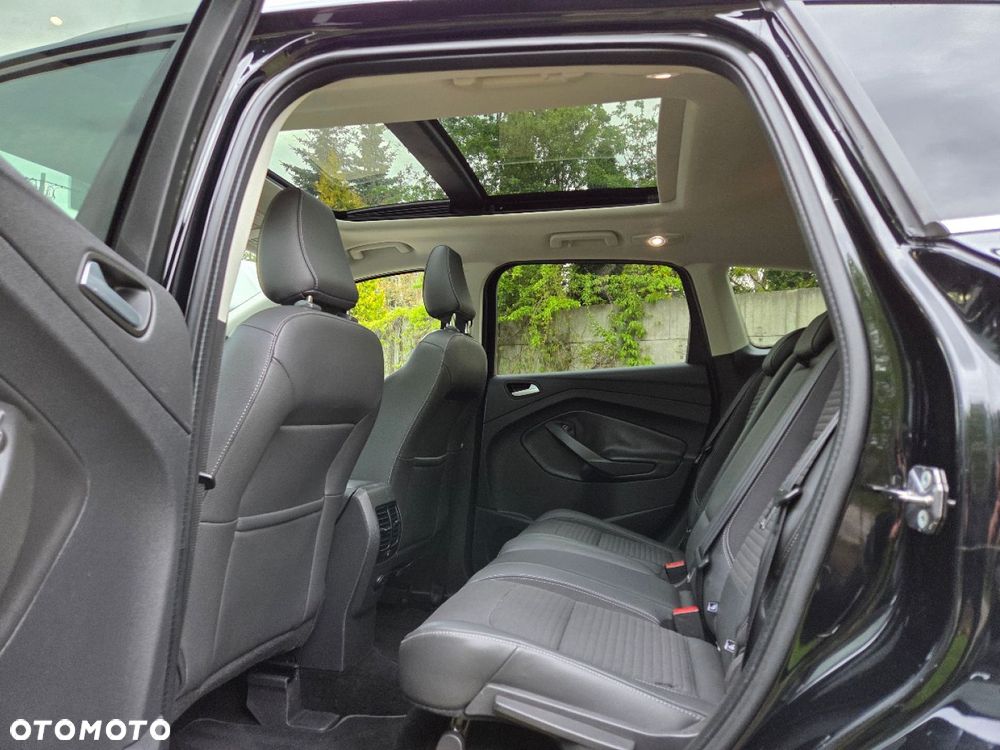 Ford Kuga 1.5 EcoBoost 2x4 Titanium - 17