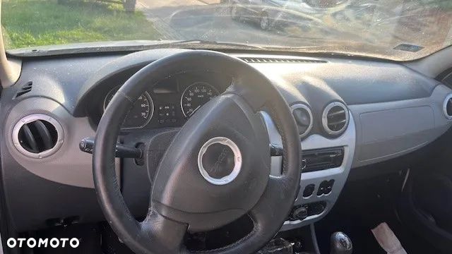 Dacia Sandero 1.2 16V - 7