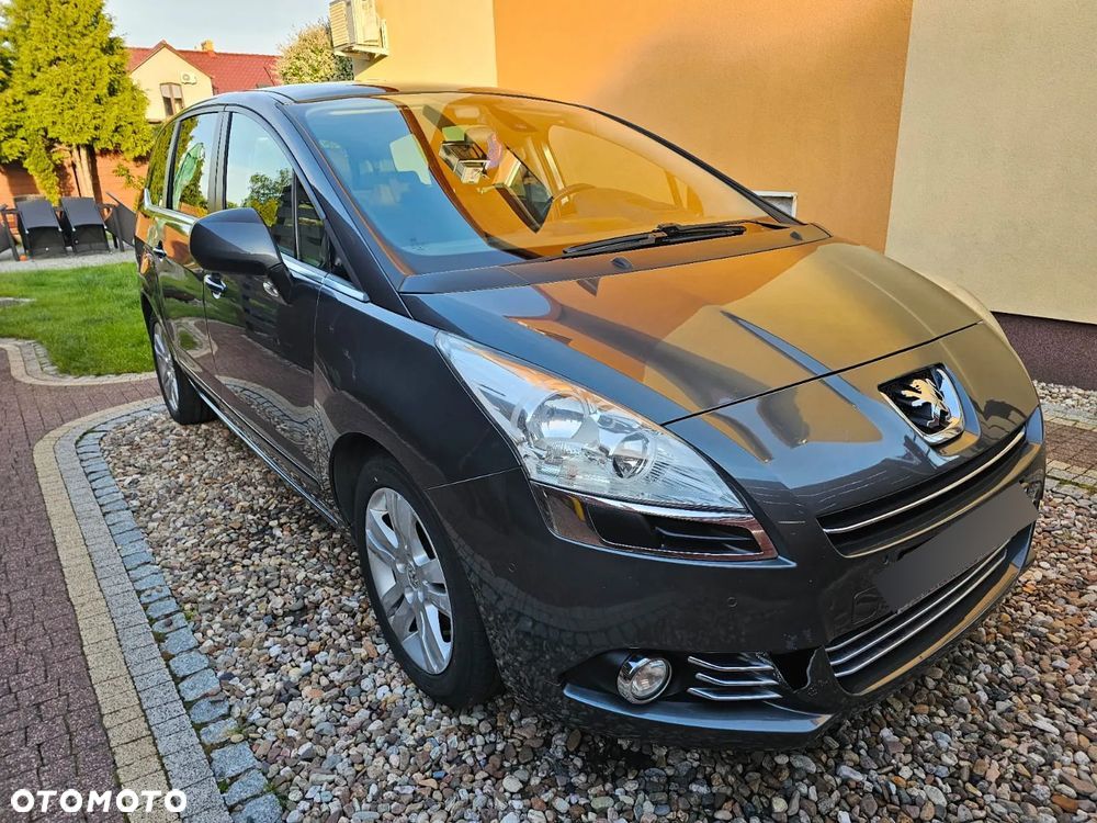 Peugeot 5008 - 1