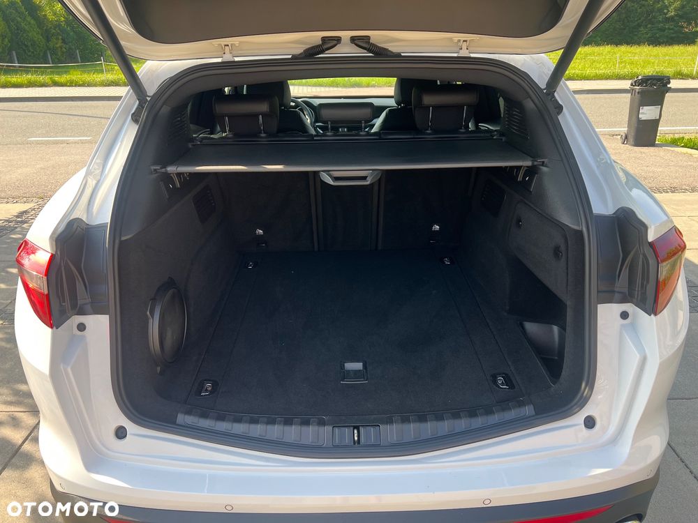 Alfa Romeo Stelvio 2.2 16V AT8 Q4 B-Tech - 32