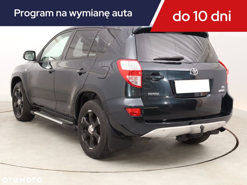 Toyota RAV4 - 6