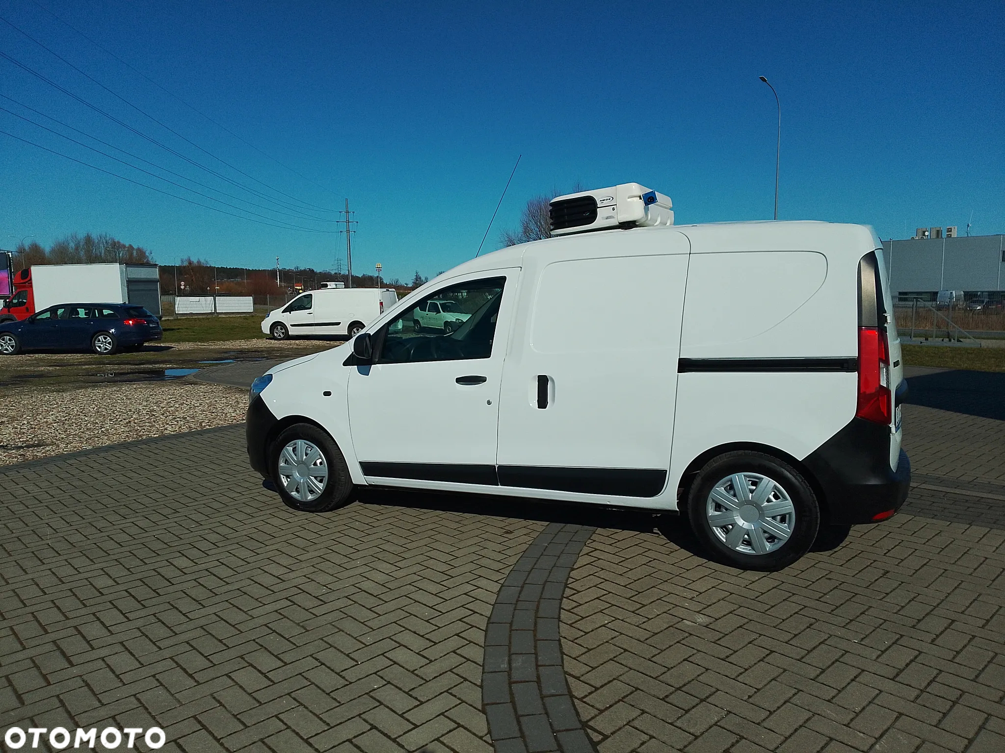 Dacia Dokker L2 Maxi Nowa Izoterma Chłodnia Mroźnia 2 x drzwi boczne Carrier 220V Lpg PL - 3