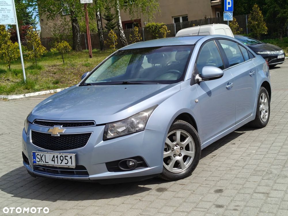 Chevrolet Cruze 2.0 LS - 4