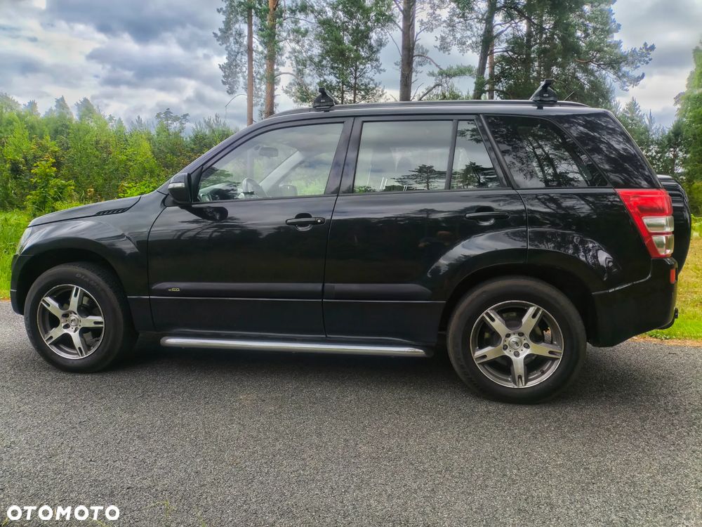 Suzuki Grand Vitara 2.0 - 21