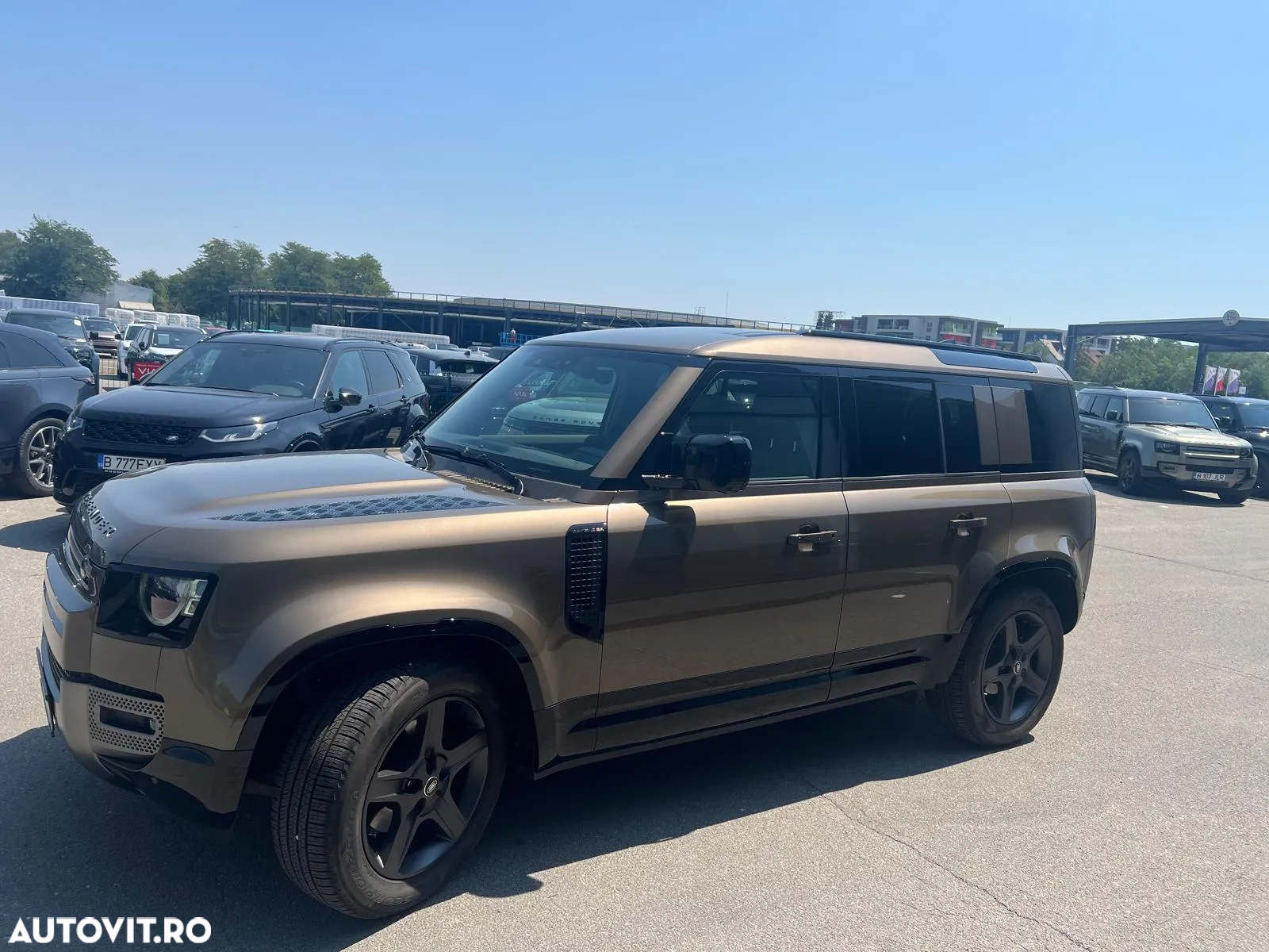 Land Rover Defender 110 3.0D 250 MHEV X-Dynamic SE - 6