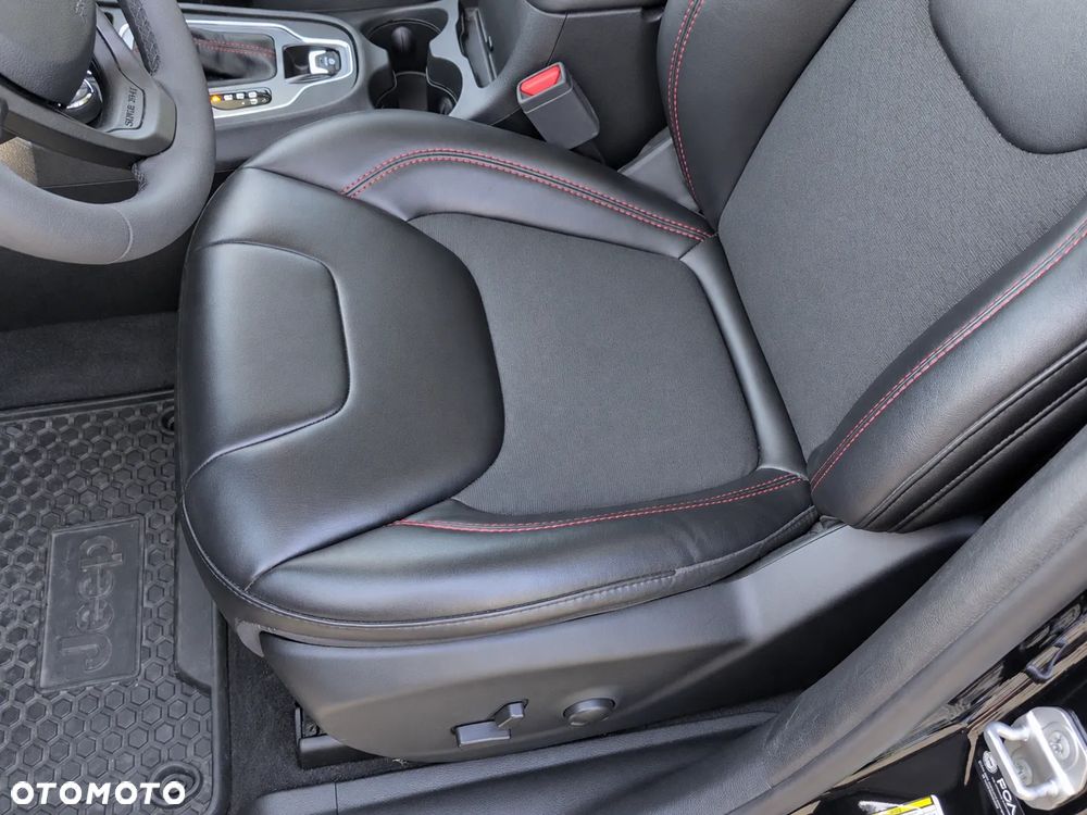 Jeep Cherokee 3.2 V6 Pentastar Active Drive Lock Autom Trailhawk - 3