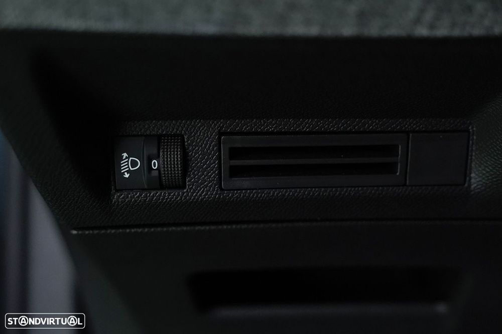 Peugeot 3008 1.2 Hybrid Allure e-DCS6 - 15