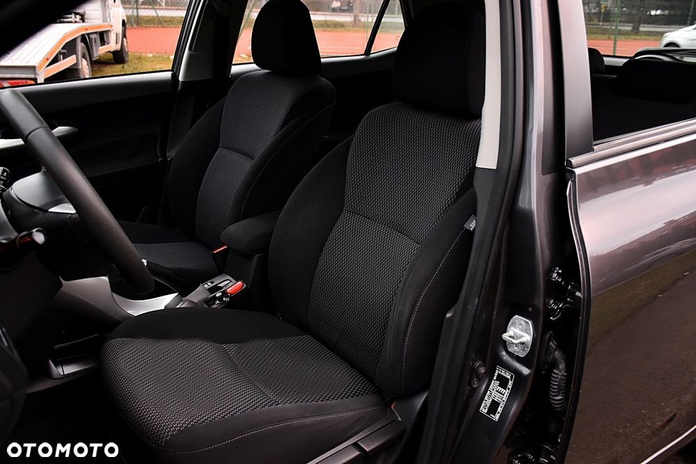 Toyota Auris 1.6 Edition - 29