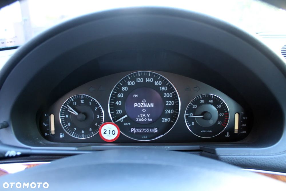 Mercedes-Benz Klasa E 200 Kompressor Automatik Elegance Sport Edition - 6