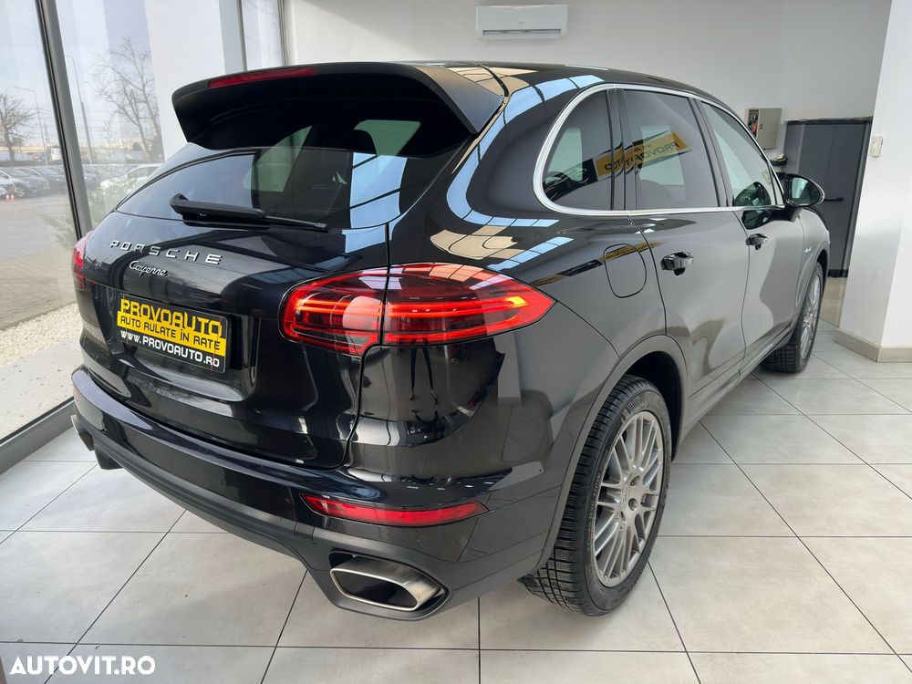 Porsche Cayenne Diesel Platinum Edition - 4