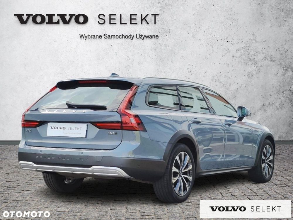 Volvo V90 Cross Country - 8