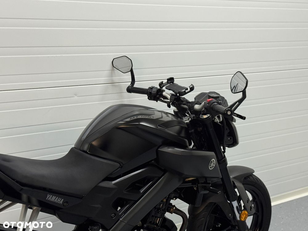 Yamaha MT - 9