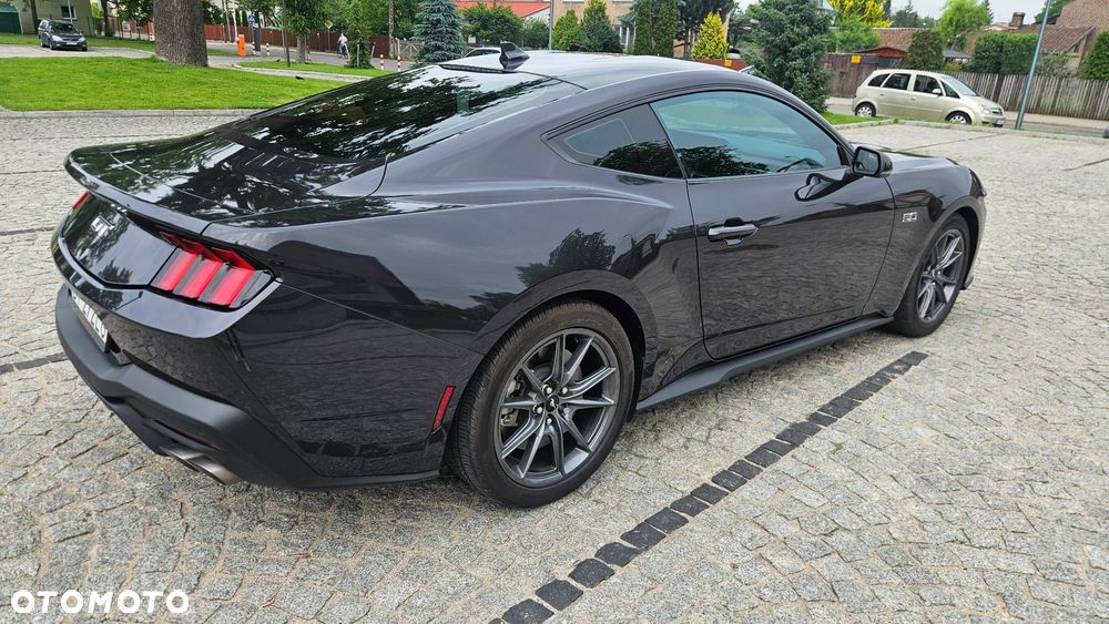 Ford Mustang - 11