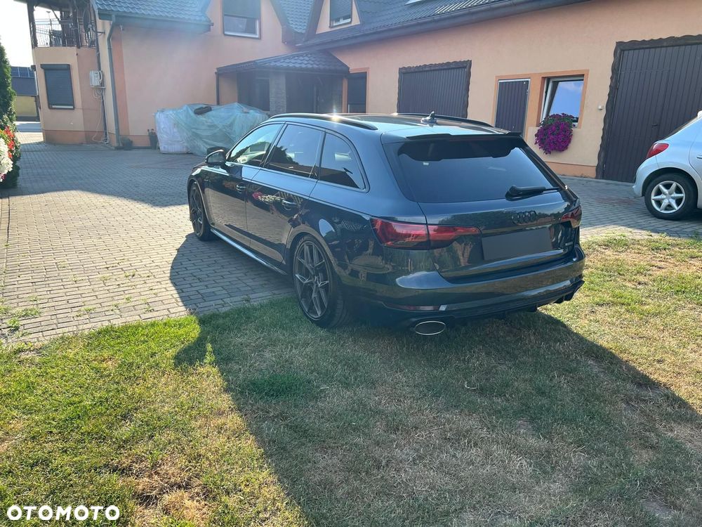 Audi A4 Avant 2.0 TDI Quattro S tronic - 10
