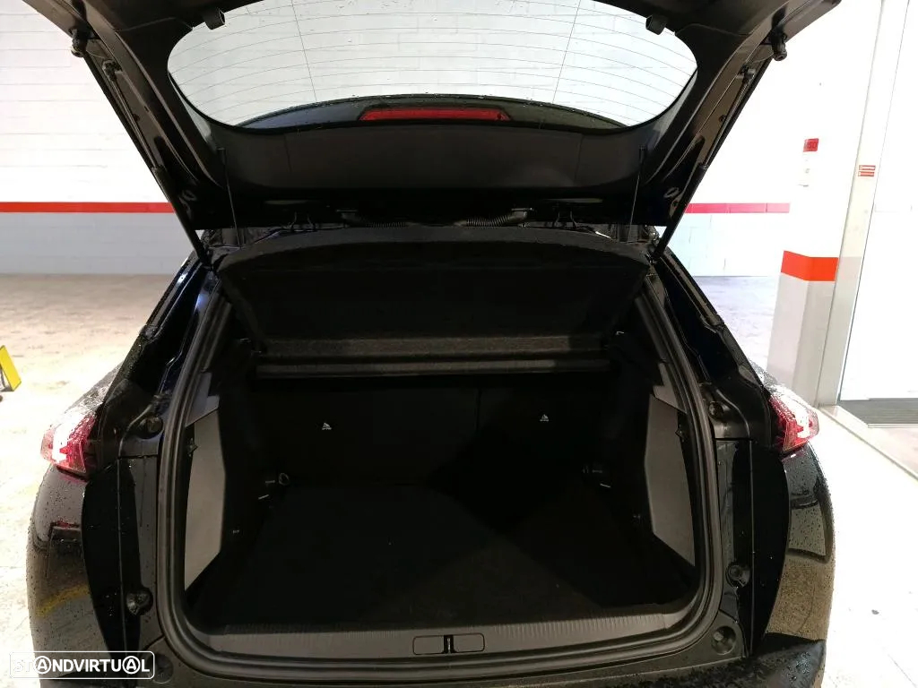 Peugeot 2008 1.5 BlueHDi Active Pack EAT8 - 9