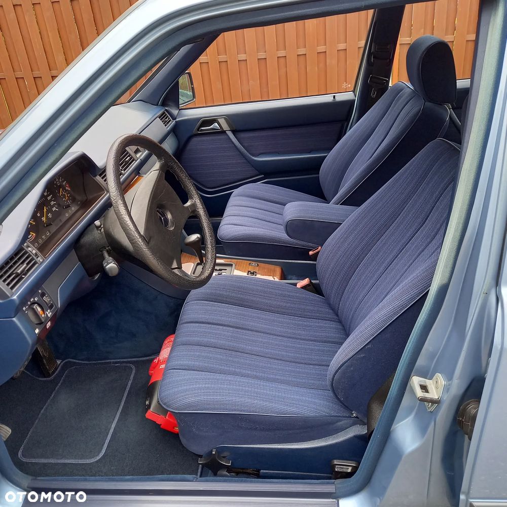 Mercedes-Benz W124 (1984-1993) - 15