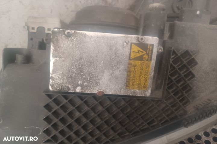 Far dreapta cu Xenon Renault Espace 4 [2002 - 2006] Minivan 2.2 dCi M - 2