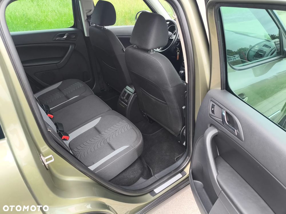 Skoda Yeti Tour Out 2.0 TDI SCR 4x4 DSG - 13