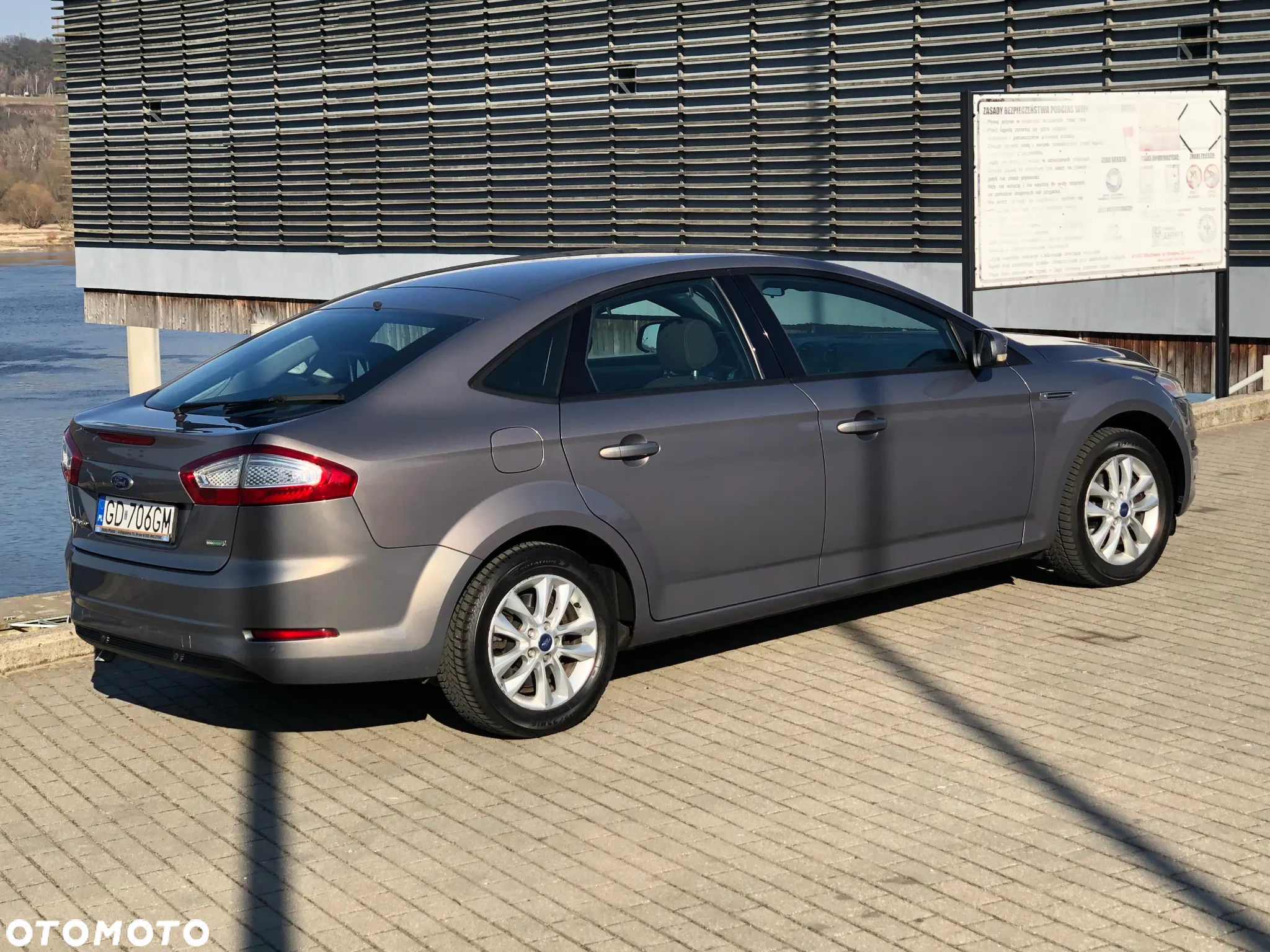 Ford Mondeo - 23