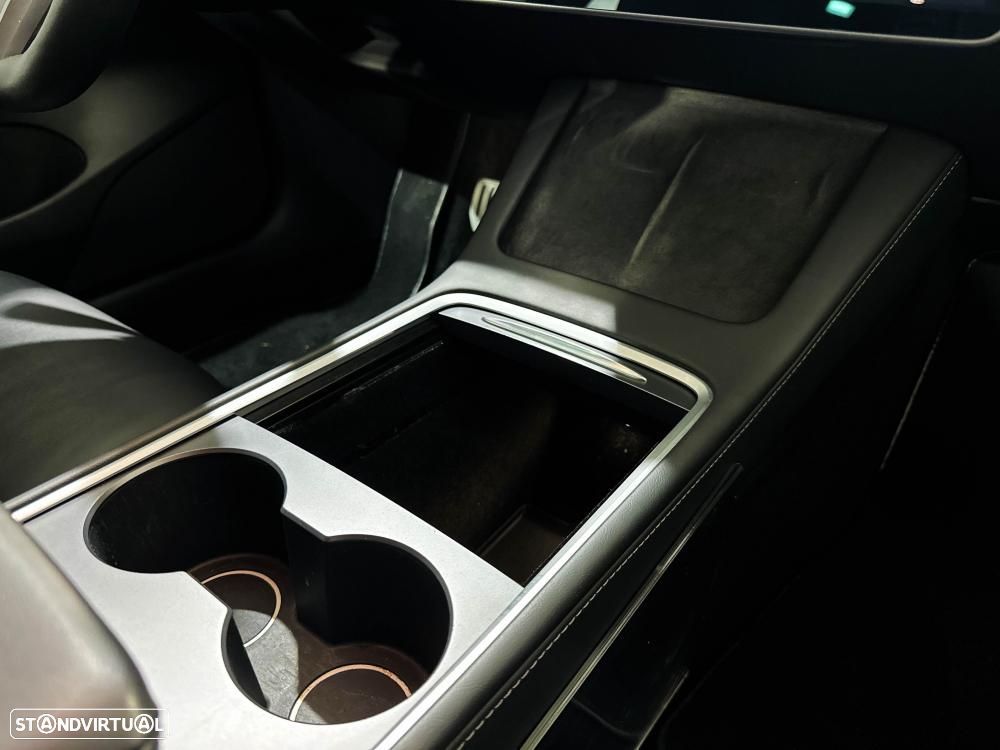 Tesla Model 3 Performance Dual Motor AWD - 34