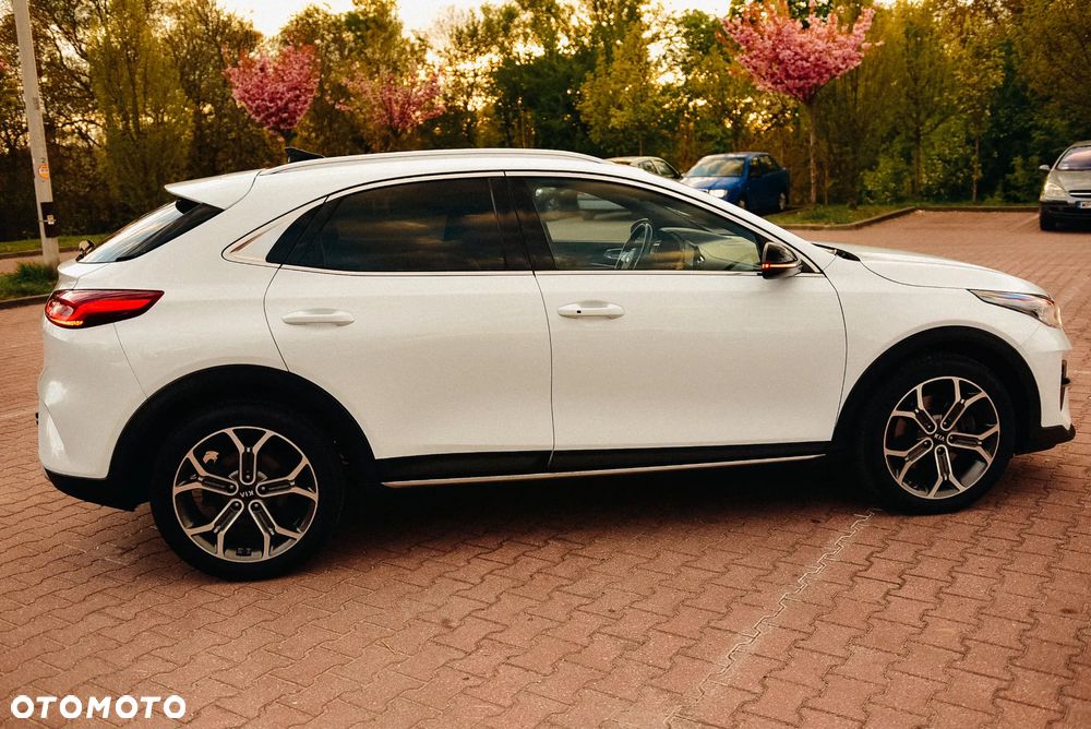 Kia XCeed 1.6 T-GDI OPF DCT7 PLATINUM - 10