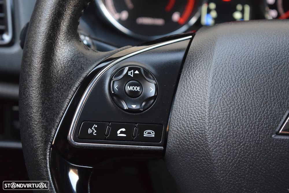 Mitsubishi ASX 1.6 DI-D Intense Black Edition - 48