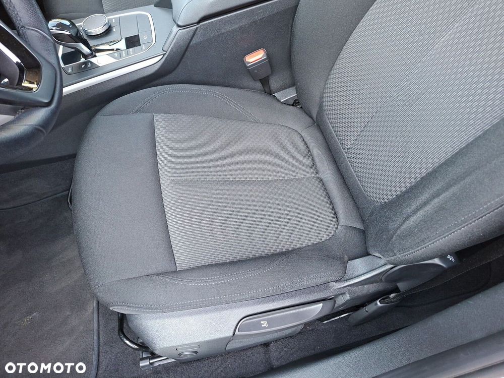BMW Seria 1 118i Advantage - 14