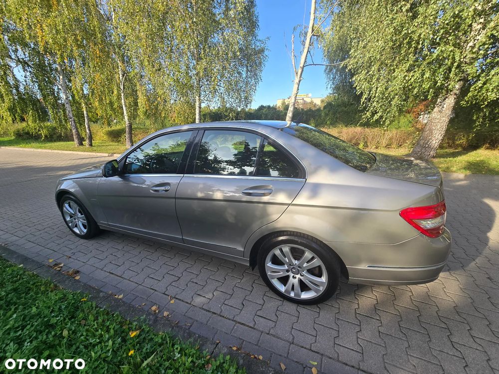 Mercedes-Benz Klasa C 220 CDI DPF Automatik Elegance - 11