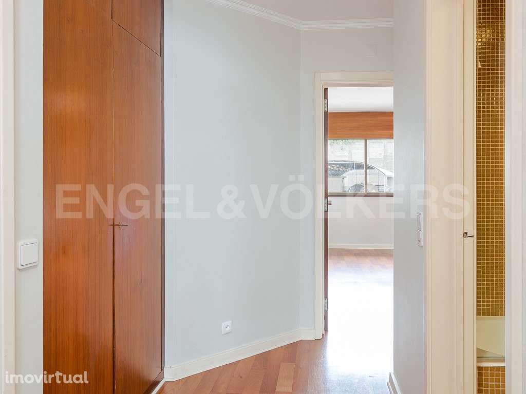 T2 em Condominio Privado com Jardim e Piscina na Estrela - Grande imagem: 3/25