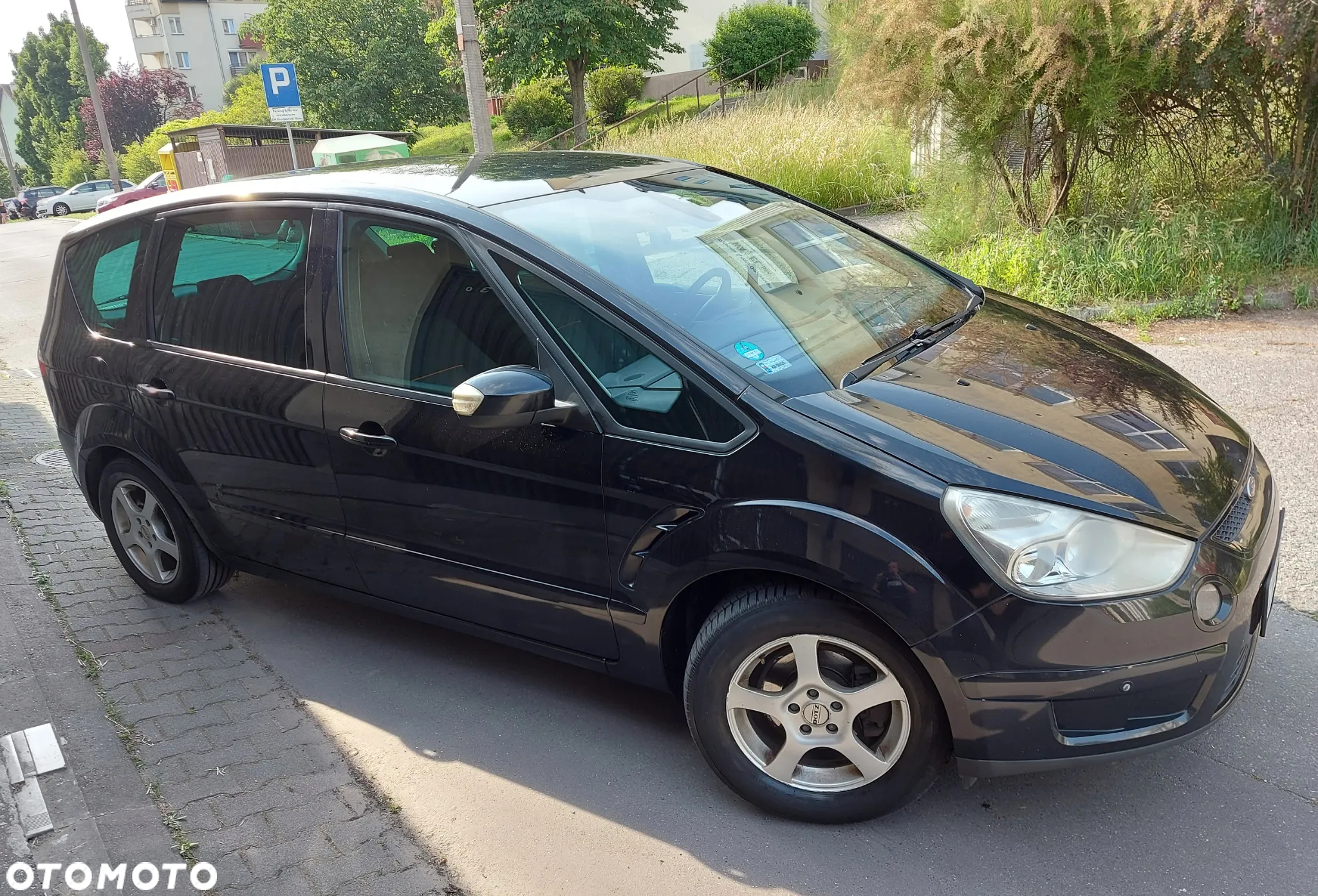 Ford S-Max - 8