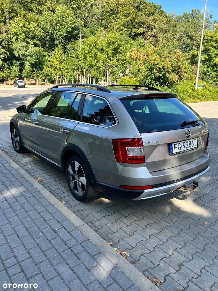 Skoda Octavia 2.0 TDI 4x4 Scout - 8