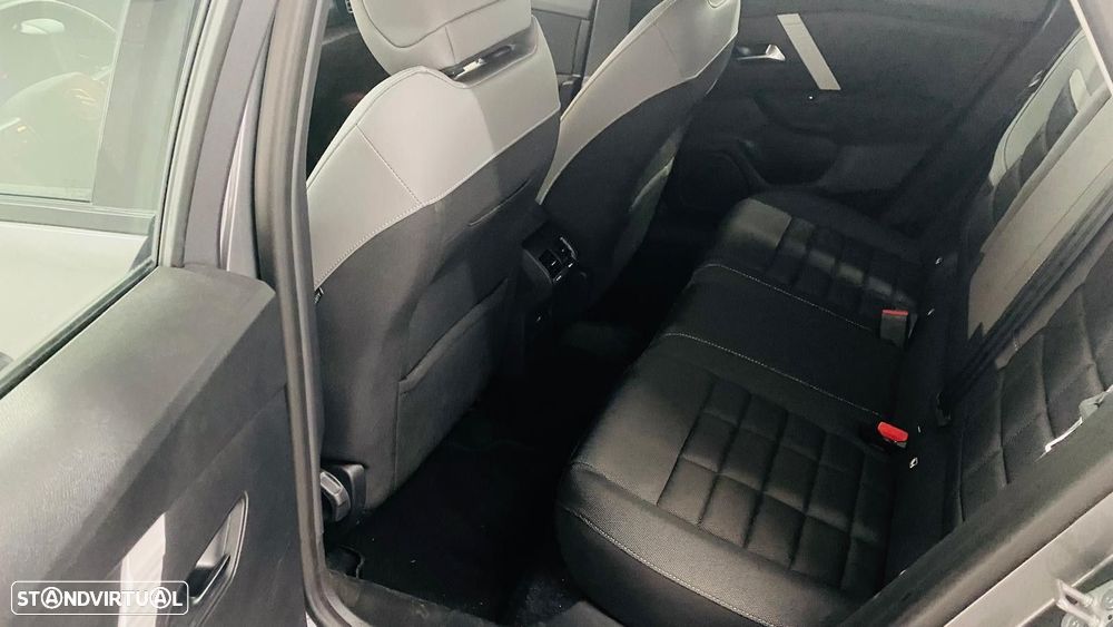 Citroën C4 1.2 Hybrid Plus e-DSC6 - 7