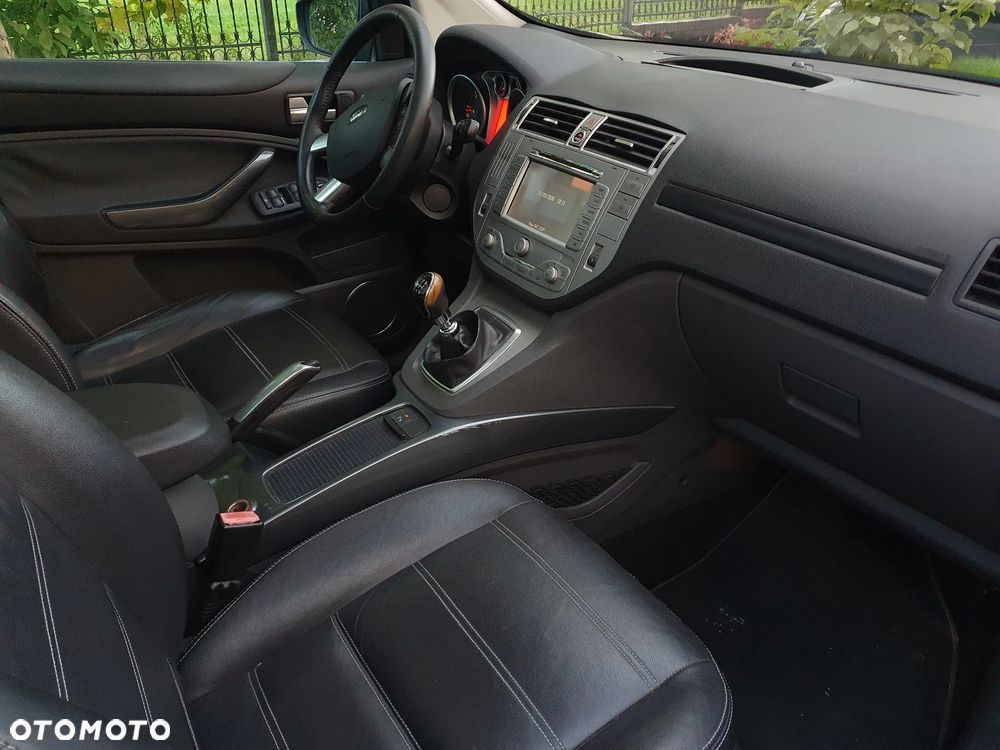 Ford Kuga 2.0 TDCi 2x4 Titanium - 6