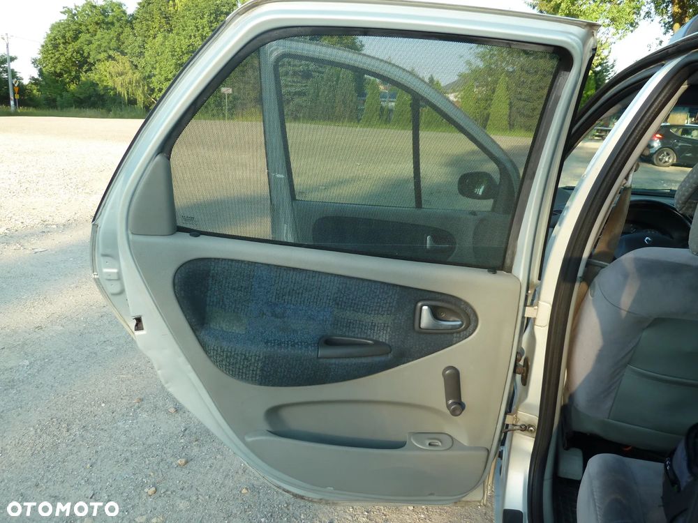 Renault Scenic 1.6 16V Authentique - 14