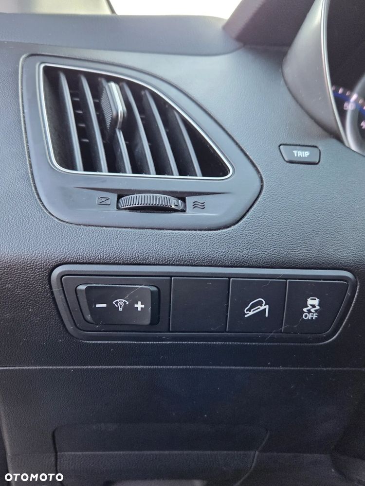 Hyundai ix35 - 22