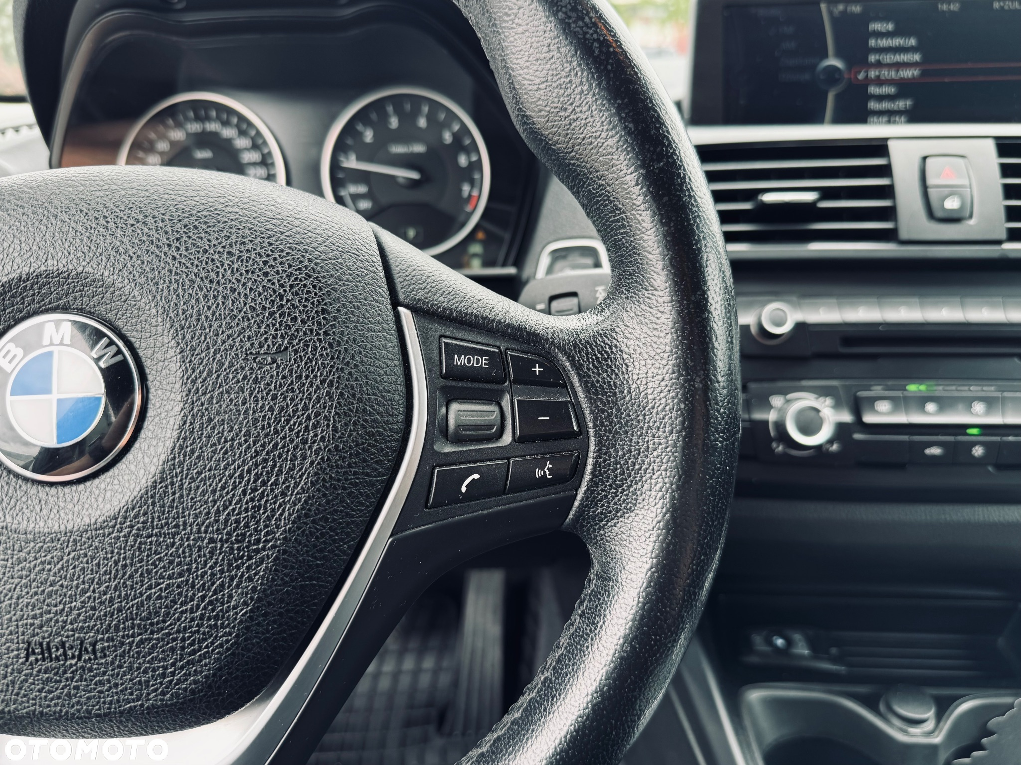 BMW Seria 1 118i Sport Line - 24