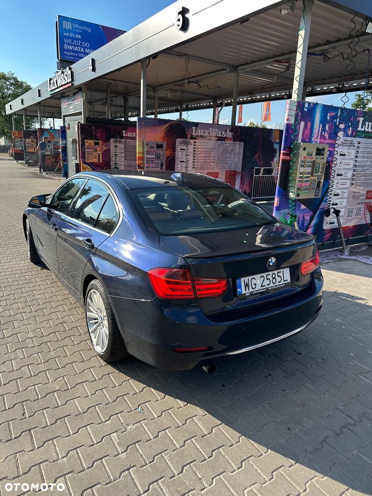 BMW Seria 3 316i Luxury Line - 8