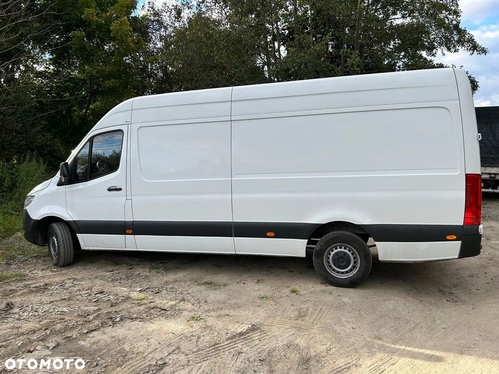 Mercedes-Benz Sprinter - 7