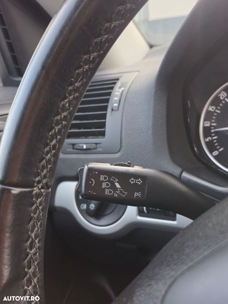 Skoda Octavia 1.6 TDI DPF Elegance - 10